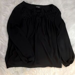 Beautiful black blouse!